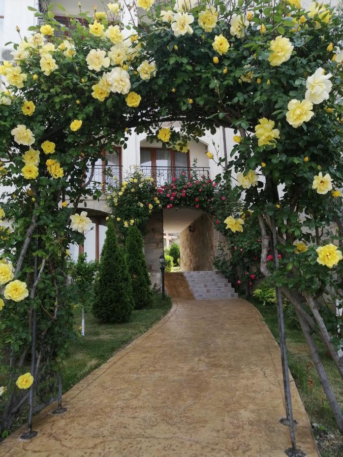Триумф Холидей Вилидж Свети Влас Exterior photo